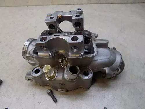 KTM 450XCF Engine Head w/ Valves / Timing chain   450 XCF 2022 low hours
