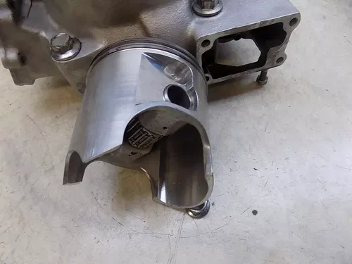 Suzuki LT500 Quadzilla  Cylinder Jug w/ Power valve    LT 500 R   1989 #2