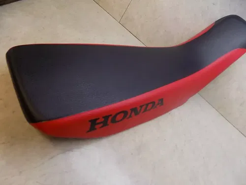 Honda XR400  Seat  Mint Condition  XR 400 2000 - 2004
