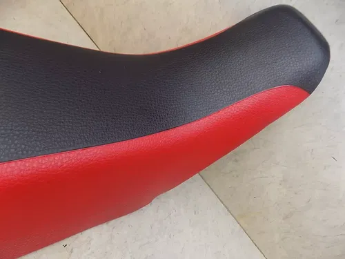Honda XR400  Seat  Mint Condition  XR 400 2000 - 2004