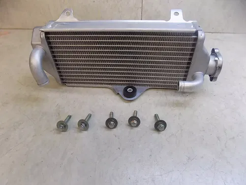 Yamaha YZ85 OEM Radiator     YZ 85 LW  2025 NEW