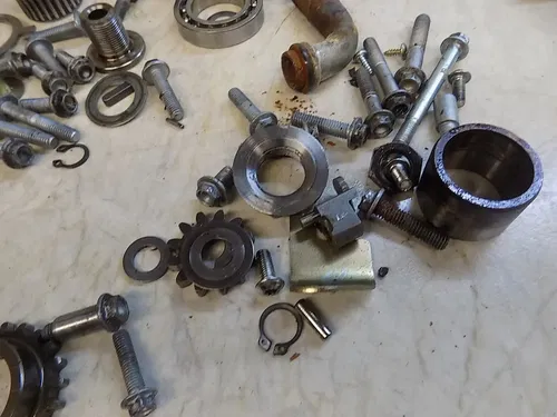Aprilia SVX550 Misc engine parts pieces gears   SVX 550 2007
