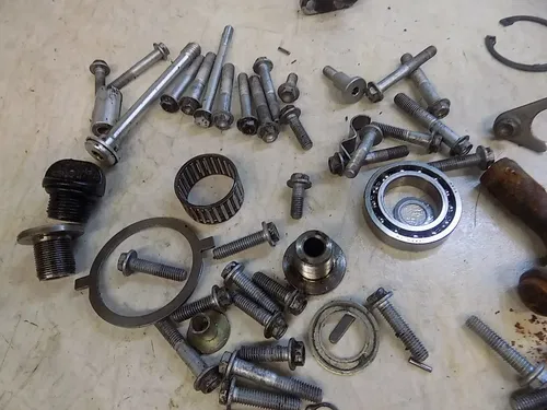 Aprilia SVX550 Misc engine parts pieces gears   SVX 550 2007