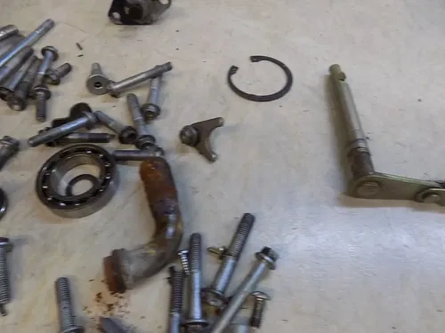Aprilia SVX550 Misc engine parts pieces gears   SVX 550 2007