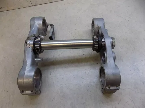 Kawasaki KX250 Triple Tree Clamp    KX 250 1992