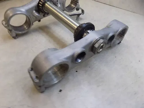 Kawasaki KX250 Triple Tree Clamp    KX 250 1992