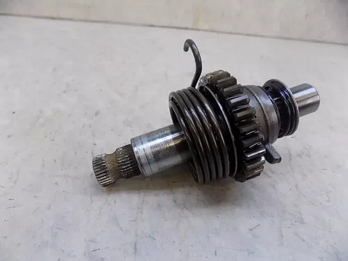 Yamaha TT500 Kickstarter drive gear w/ shaft   TT 500 1978