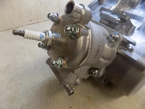 Yamaha YZ85 Engine Motor YZ 85 LW  2025 NEW