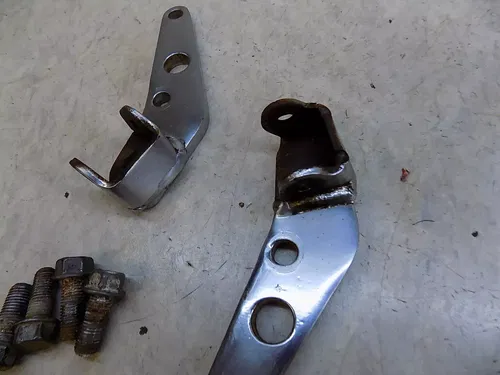 Honda ATC250R Footpeg Mounts Set   ATC 250R R 1983