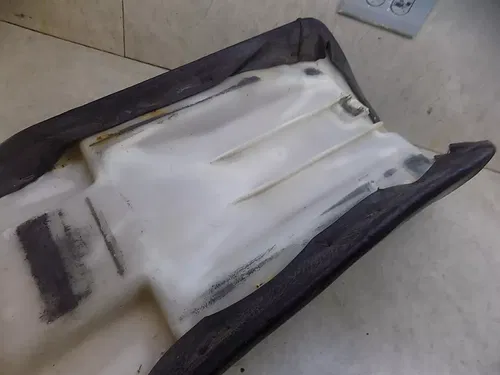 Kawasaki KX250 seat     KX 250 1992