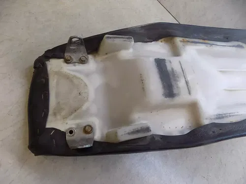 Kawasaki KX250 seat     KX 250 1992