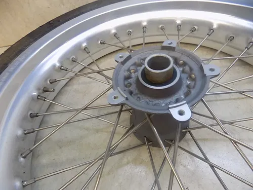 aprilia SXV550 Front Wheel   SVX 550 rxv 450 2007