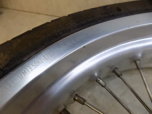 aprilia SXV550 Front Wheel   SVX 550 rxv 450 2007