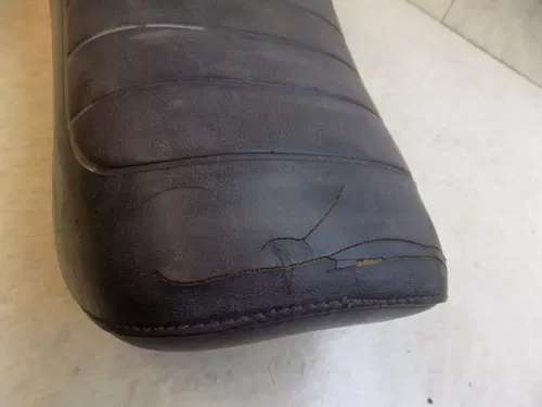 Husqvarna   Seat   1980 1981 CR  250 390