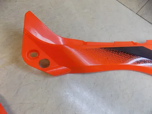 KTM 890 Adventure Front Spoiler Radiator Shroud Set   2022 low mile