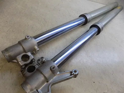 Kawasaki KX500 Front Forks    KX 500 2002