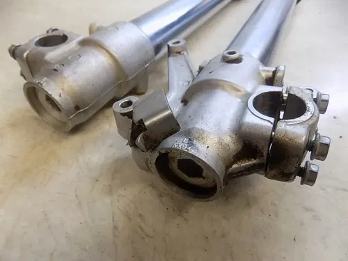 Kawasaki KX500 Front Forks    KX 500 2002