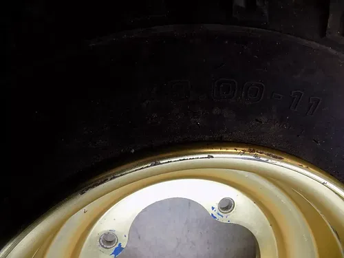 Honda ATC250R Gold Front Wheel w/ OHTSU Tire ATC 250R 1985 R