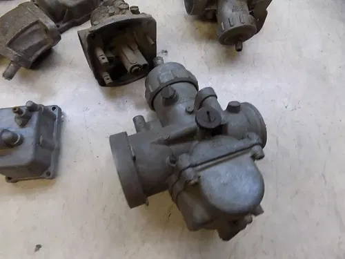 Lot of 8 Kawasaki Mikuni Carburetors / Parts from the 1970's