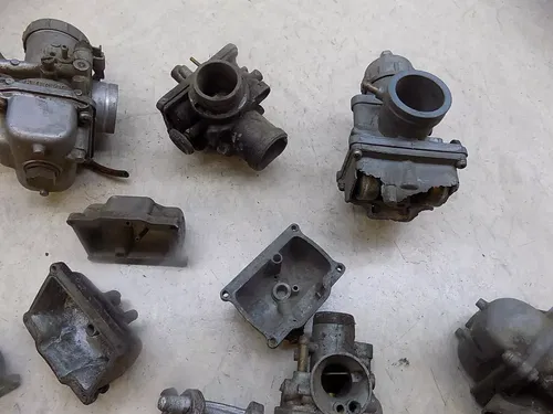 Lot of 8 Kawasaki Mikuni Carburetors / Parts from the 1970's