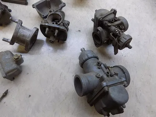 Lot of 8 Kawasaki Mikuni Carburetors / Parts from the 1970's
