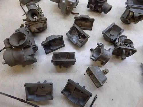 Lot of 8 Kawasaki Mikuni Carburetors / Parts from the 1970's