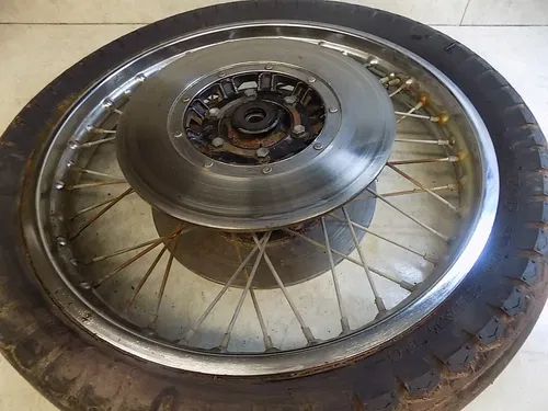 Kawasaki H2 750 Front Wheel w/ Discs  1972