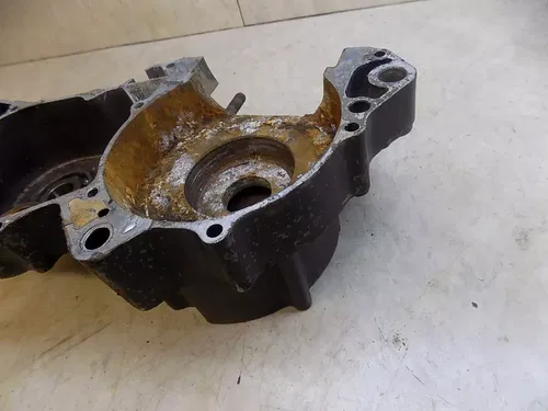 Honda CR500 Left engine Case Half CR 500 1984 *has damage*