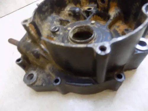 Honda CR500 Left engine Case Half CR 500 1984 *has damage*