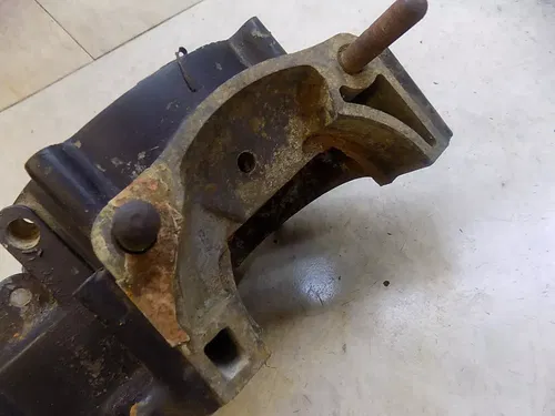 Honda CR500 Left engine Case Half CR 500 1984 *has damage*
