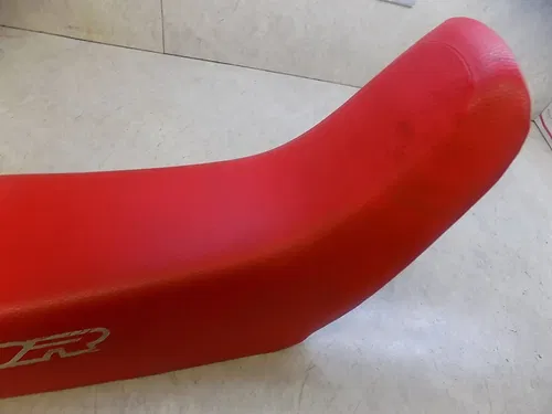 Honda XR400 Seat   XR 400 2000 low hours!