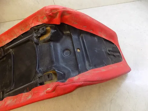 Honda XR400 Seat   XR 400 2000 low hours!