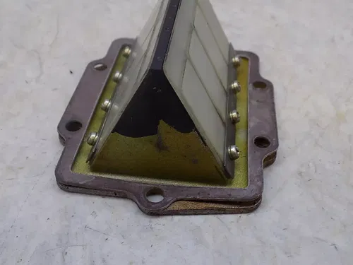 KawasakI KX500 Intake Cage Manifold    KX 500 1988