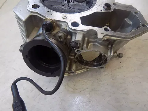 BMW R1200GS Engine Head Left side   R 1200GS GS 2005