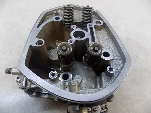 BMW R1200GS Engine Head Left side   R 1200GS GS 2005