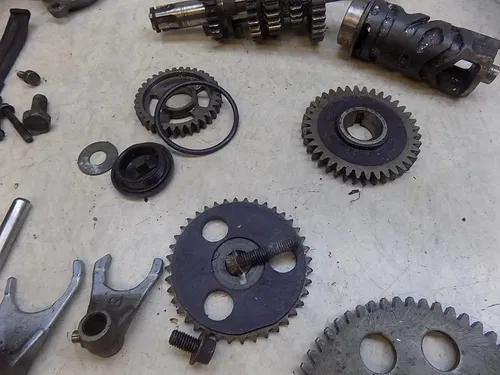 Yamaha TTR230 Transmission w/ Engine Parts   TTR 230 2005