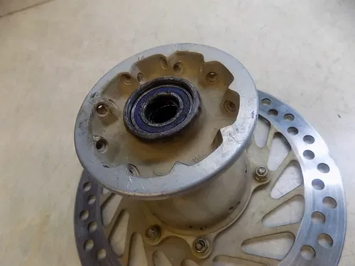 Honda CR500 Front Wheel Hub w/ disc   CR 500 1997