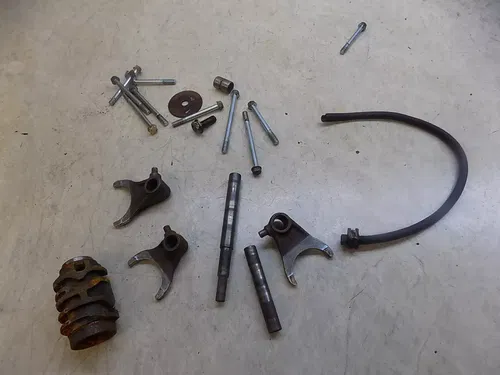 Honda CR500 Transmission Shift forks (3) w/ Shafts   CR 500 1984