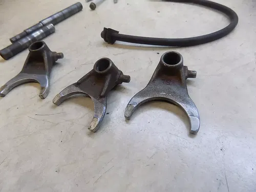 Honda CR500 Transmission Shift forks (3) w/ Shafts   CR 500 1984
