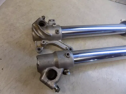 Yamaha YZ250 Front Forks    YZ 250 2000