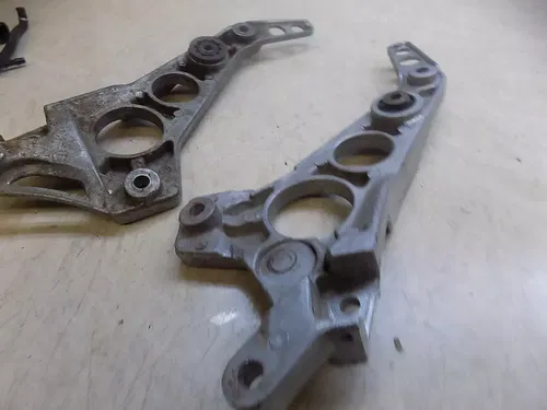 Yamaha RZ350 Rear Footpeg Set    RZ 350 1984 1985