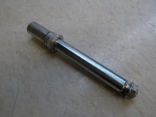 Yamaha YZ450 Front Wheel Axle Bolt  YZ 450f   NEW 2023 #3