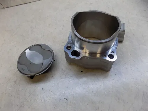 Honda CRF450R Cylinder Jug w/ Piston CRF 450R R 2023 new
