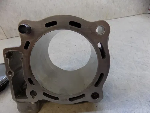 Honda CRF450R Cylinder Jug w/ Piston CRF 450R R 2023 new