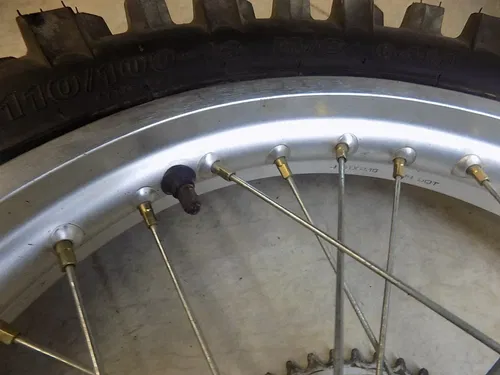 Honda XR400 Rear Wheel   XR 400 2000 LOW hours