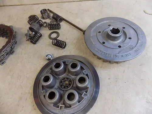 KTM 640 LC4 Clutch Plates Springs Kit bolts Inner Hub   1996