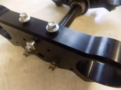 YCF 88SE Triple Tree Clamp w/ bar mounts   SE 88  2020 LOW hour