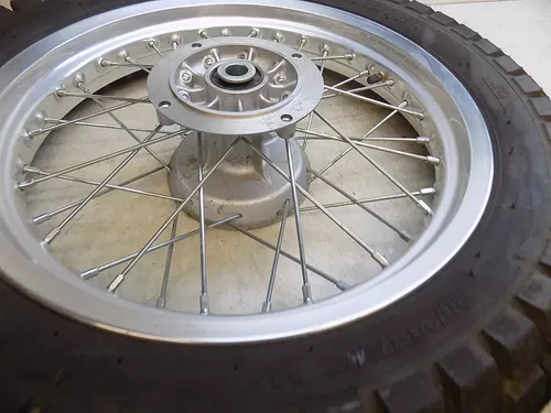Suzuki DR650SE Rear Wheel w/ Tire DR 650se se 2022 low miles