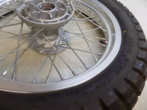 Suzuki DR650SE Rear Wheel w/ Tire DR 650se se 2022 low miles
