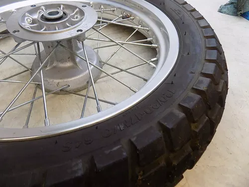 Suzuki DR650SE Rear Wheel w/ Tire DR 650se se 2022 low miles